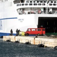 Izvlačenje kamiona iz mora