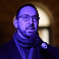 Prva adventska svijeća