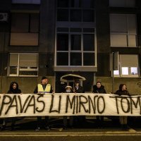 Prosvjed majki odgajateljica ispred stana gradonačelnika Tomaševića