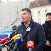 Saborski zastupnici Mosta održali konferenciju povodom početka prikupljanja potpisa protiv COVID potvrda