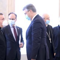 Redoviti polugodišnji sastanak Andreja Plenkovića i predstavnika Hrvatske biskupske konferencije