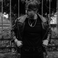 Vlaho Arbulic x Karat jewelry