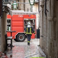 U staroj dubrovačkoj jezgri umalo u požaru izgorio mušarac