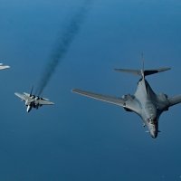Izraelski lovci na vježbi s američkim bombarderima B1
