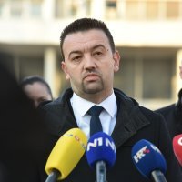 Hrvatski suverenisti izbacili Zekanovića zbog izjava o cijepljenju