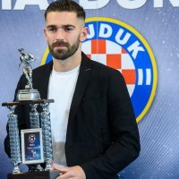 Marko Livaja prima nagradu Kapetani biraju