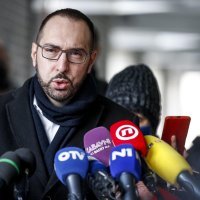 Tomislav Tomašević sa suradnicima otvorio izdvojenu post-COVID polikliniku Specijalne bolnice za plućne bolesti