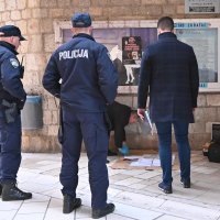 Policija na zadarskoj Kalelargi