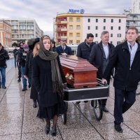 Ričard na sjednicu Vijeća došao u lijesu