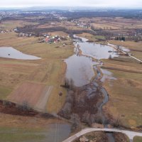 Visoki vodostaj zaprijetio kućama i gospodarskim objektima u okolici Gospića
