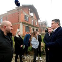 Milanović posjetio je obitelj Norković u Novom Selu Glinskom