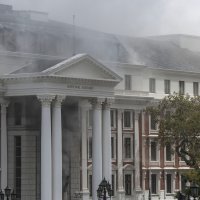 Požar u južnoafričkom parlamentu