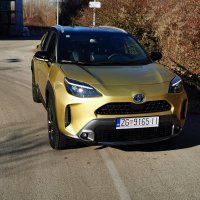 Toyota Yaris Cross HSD Adventure