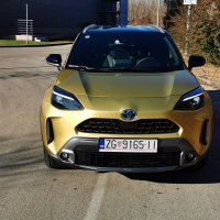 Toyota Yaris Cross HSD Adventure