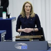 Komemoracija povodom smrti Davida Sassolija