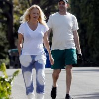 Pamela Anderson, Dan Hayhurst