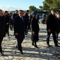 Plenković i Gotovina položili vijence kod Spomen obilježja na Maslenici