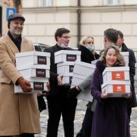 Most predao potpise za referendum