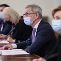 Guverner Boris Vujčić odgovarao o trgovanju povlaštenim informacijama Odboru za financije i državni proračun