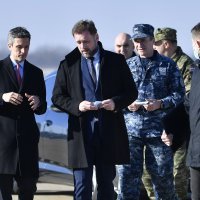 Doček helikoptera UH-60M Black Hawk na Plesu