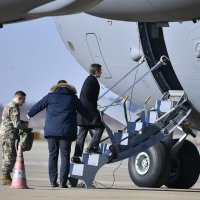 Doček helikoptera UH-60M Black Hawk na Plesu