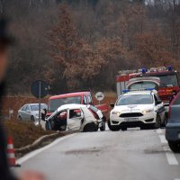 Jedna osoba poginula u sudaru tri vozila nedaleko od Pazina