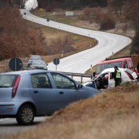 Jedna osoba poginula u sudaru tri vozila nedaleko od Pazina