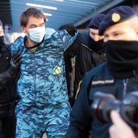 Privođenje osumnjičenog za ubojstvo u centru Rijeke