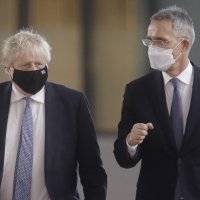 Boris Johnson i Jens Stoltenberg