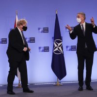 Boris Johnson i Jens Stoltenberg