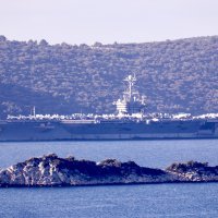 Američki nosač aviona Harry S. Truman uplovio pred Split