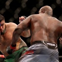 Tai Tuivasa i Derrick Lewis