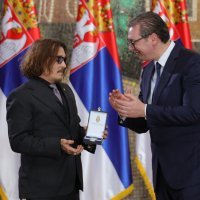 Aleksandar Vučić uručio odlikovanje Johnnyju Deppu