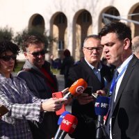 Predsjedništvo HNS-a položilo vijence s spomen poginulim braniteljima