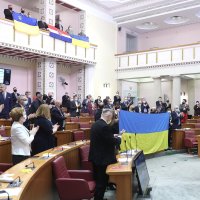 Veleposlanik Ukrajine u Saboru pozdravljen velikim pljeskom i zastavom Ukrajine