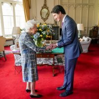 Kraljica Elizabeta II i Justin Trudeau