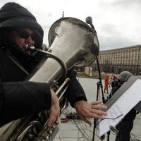 Koncert u Kijevu 9. ožujka u znak podrške apelu za zatvaranjem neba nad Ukrajinom