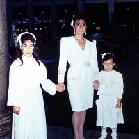 Alessandra i Allegra Gucci s majkom