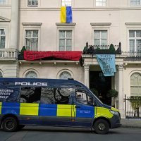 Skvoteri zauzeli vilu ruskog oligarha Olega Deripaske u Londonu