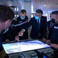 Andrej Plenković na nosaču aviona 'Charles de Gaulle'