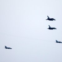 Zajednički let hrvatskih Migova i francuskih Rafalea