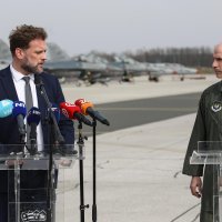 Ministar Banožić sa zapovjednikom 31. borbenog krila AVIANO generalom Baileyem