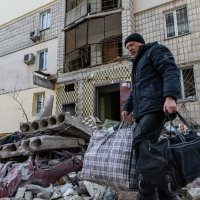 Razorena stambena zgrada u Kijevu