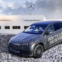 Mercedes-Benz otvara novu tvornicu baterija i najavljuje premijeru novog SUV-a EQS