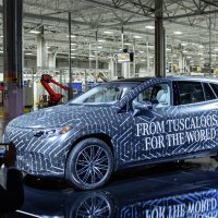 Mercedes-Benz otvara novu tvornicu baterija i najavljuje premijeru novog SUV-a EQS