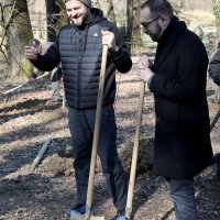 Zagreb: U Maksimiru posađena stabla u sklopu projekta "Sadnja stabala zavičajnih vrsta drveća na prvi dan proljeća"