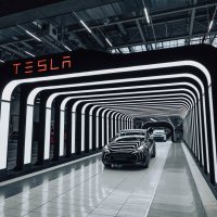 Tesla isporučuje prvi model Y iz nove tvornice Gigafactory Berlin-Brandenburg