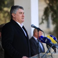 Milanović na obljetnici osnivanja gardijske brigade u Vinkovcima