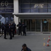 Grupa od oko 40 članova organizacije "Dostojni Srbije" upala je u prostorije RTS-a