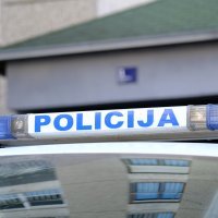 Policijski očevid u zgradi na Vrbanima gdje je pronađeno tijelo žene